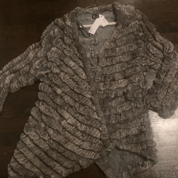 Fur jacket - Picture 4 of 10